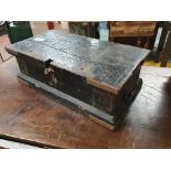 * heavy vintage tools box - 590w x 310d x 200h