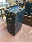 * Vintage Victor luggage blue suitcase