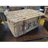 * Large wicker hamper basket