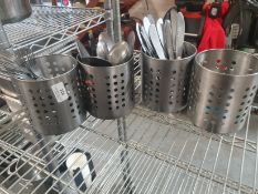 * 4 x pots containg cutlery