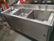 * S/S tripple sink with under-cupboard 1750w x 600d x 1000h