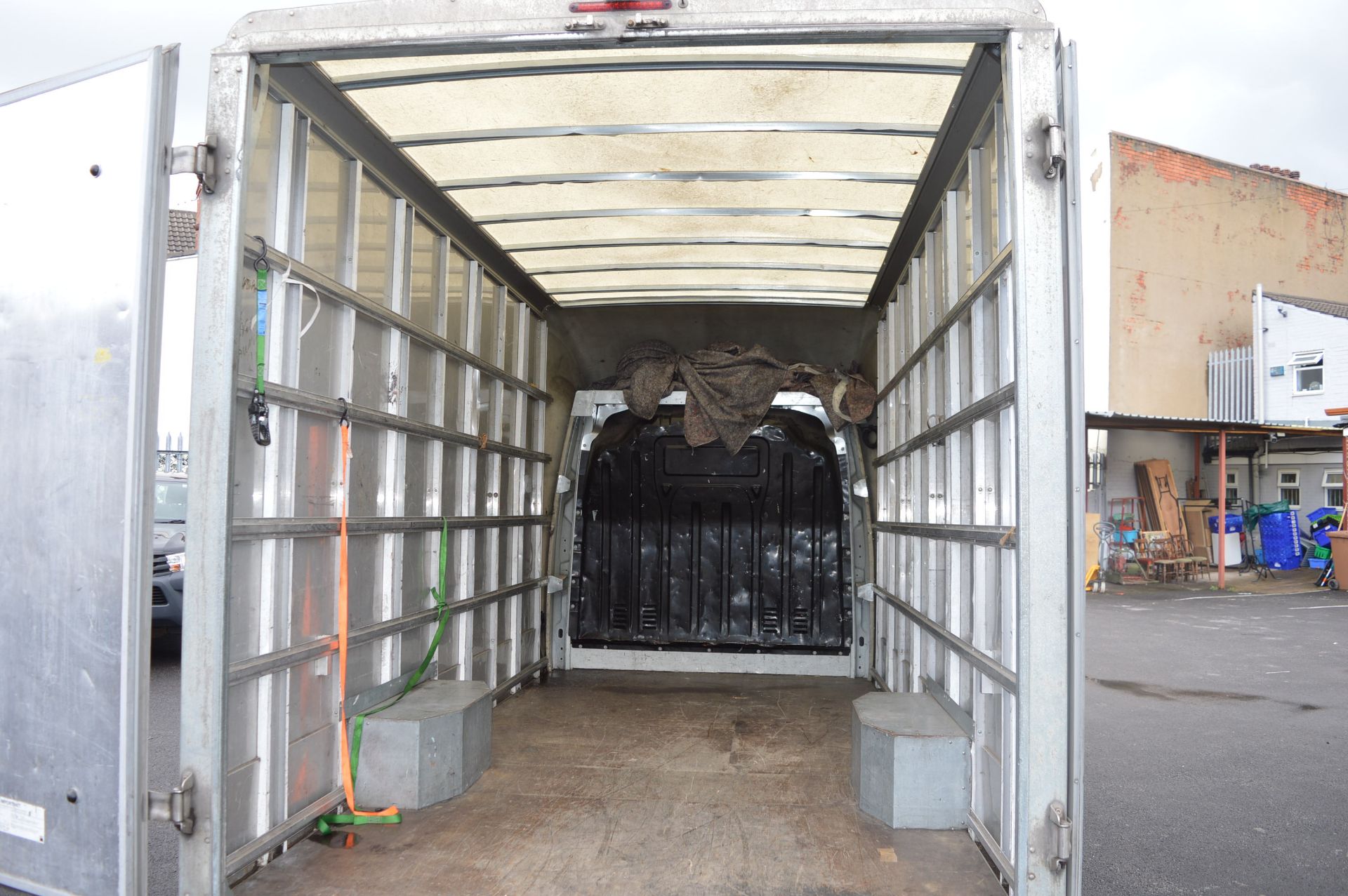 *Vauxhall Movano Luton Van Reg: BP66 KVE, 6-Speed Manual, MOT Oct 23, with Rear Cameras, Lash - Image 6 of 10