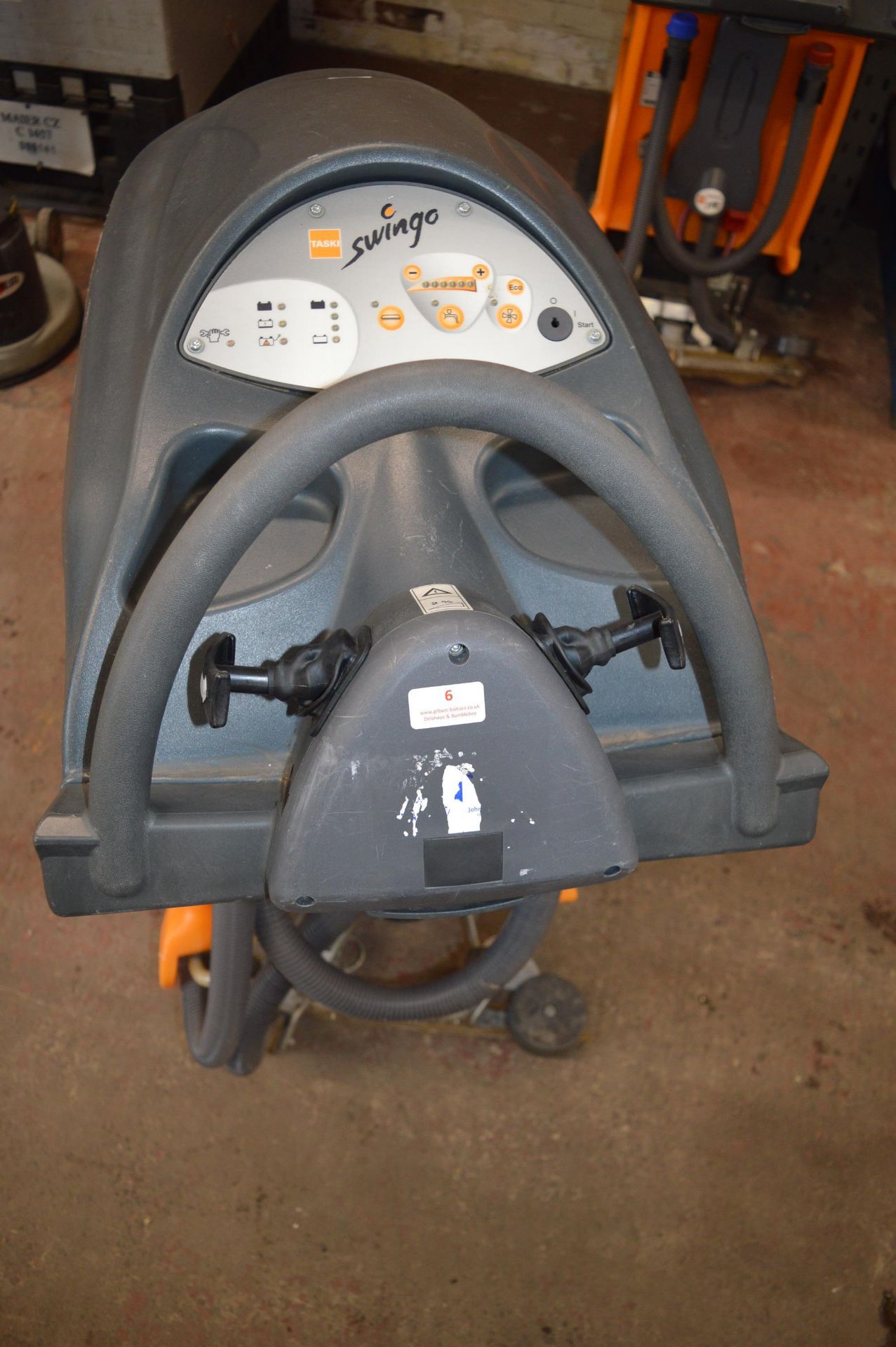 Swingo 1255B Floor Cleaner (no key) - Image 2 of 2