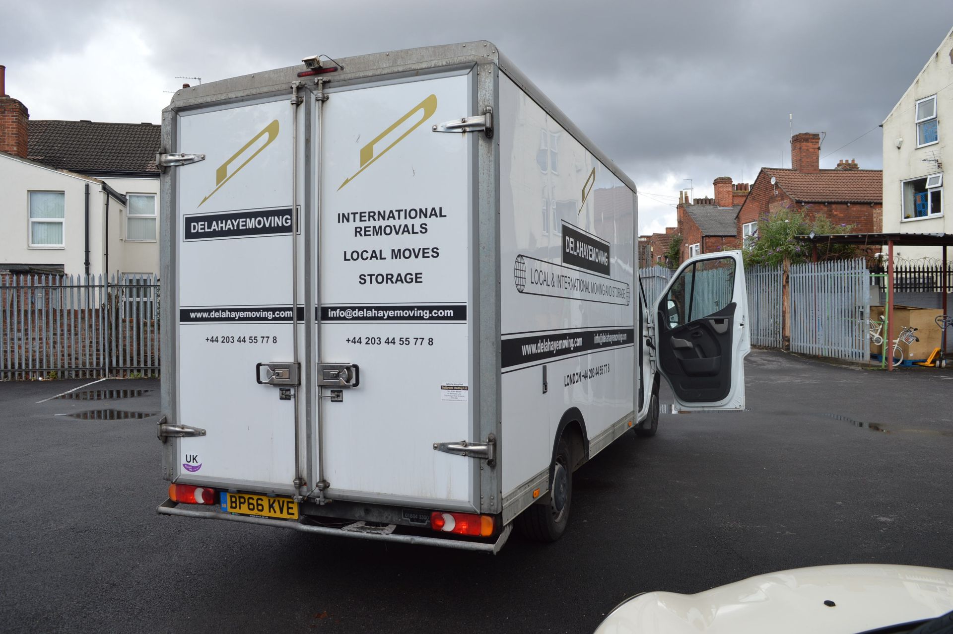 *Vauxhall Movano Luton Van Reg: BP66 KVE, 6-Speed Manual, MOT Oct 23, with Rear Cameras, Lash - Image 5 of 10