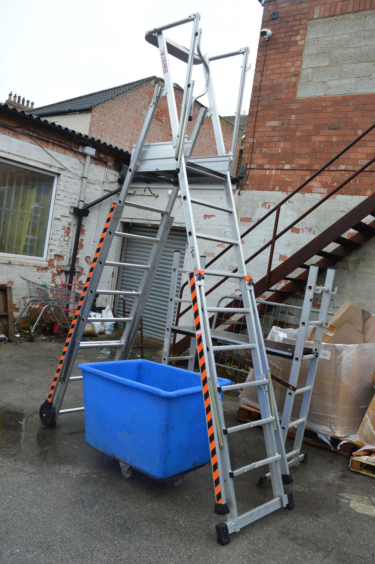 *Tubesca Platform Ladders