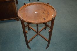 Circular Folding Tray Top Oak Table