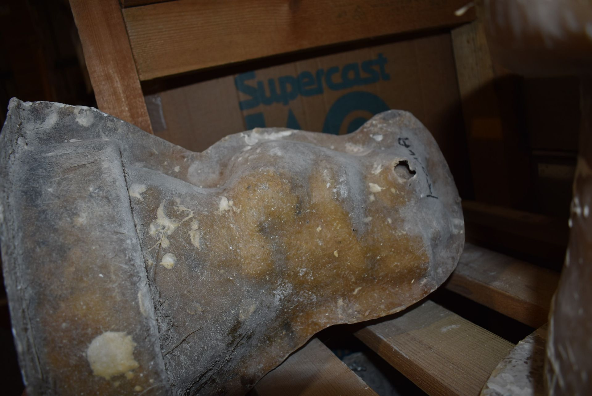 *Koala GRP Cast and Mould ~1ft (damaged) - Image 2 of 2