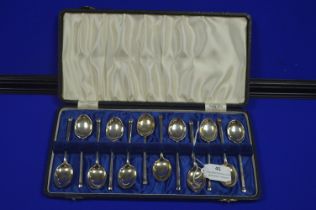 Cased Set of Six Silver Teaspoons Hallmarked Birmingham 1951 ~144g