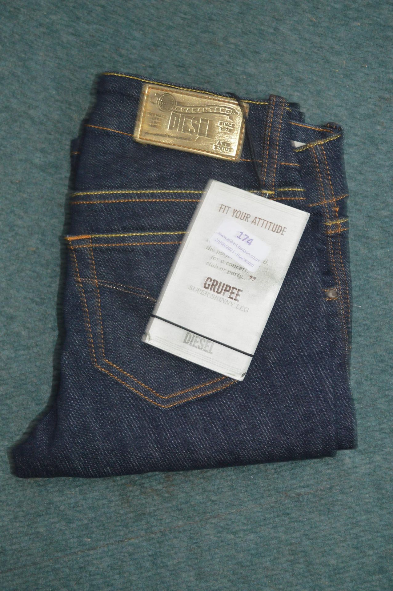 Diesel Groupee Super Skinny Jeans Size: 24x30 - Image 2 of 2