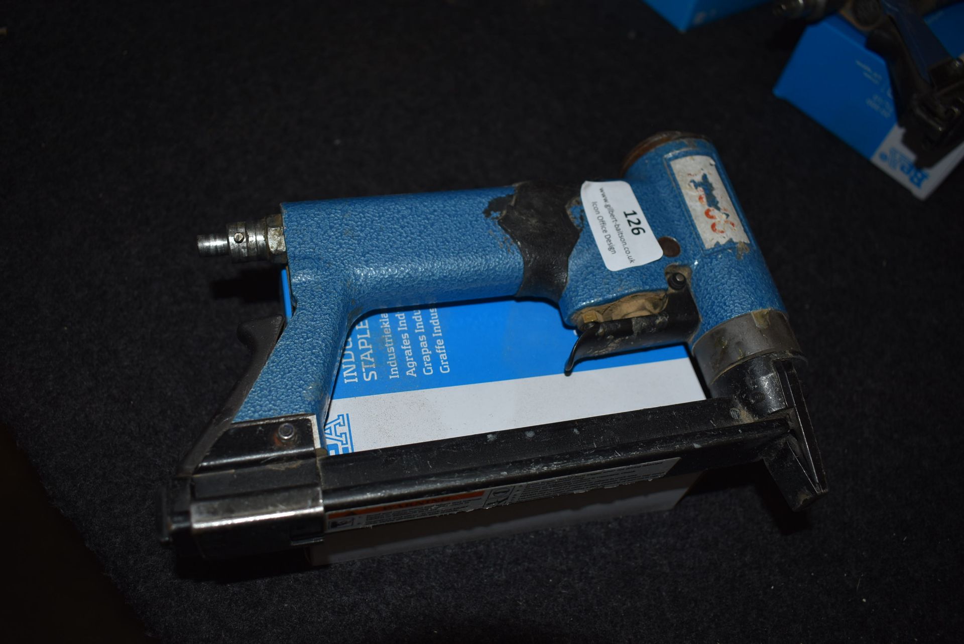 *BEA Pneumatic Stapler with Staples