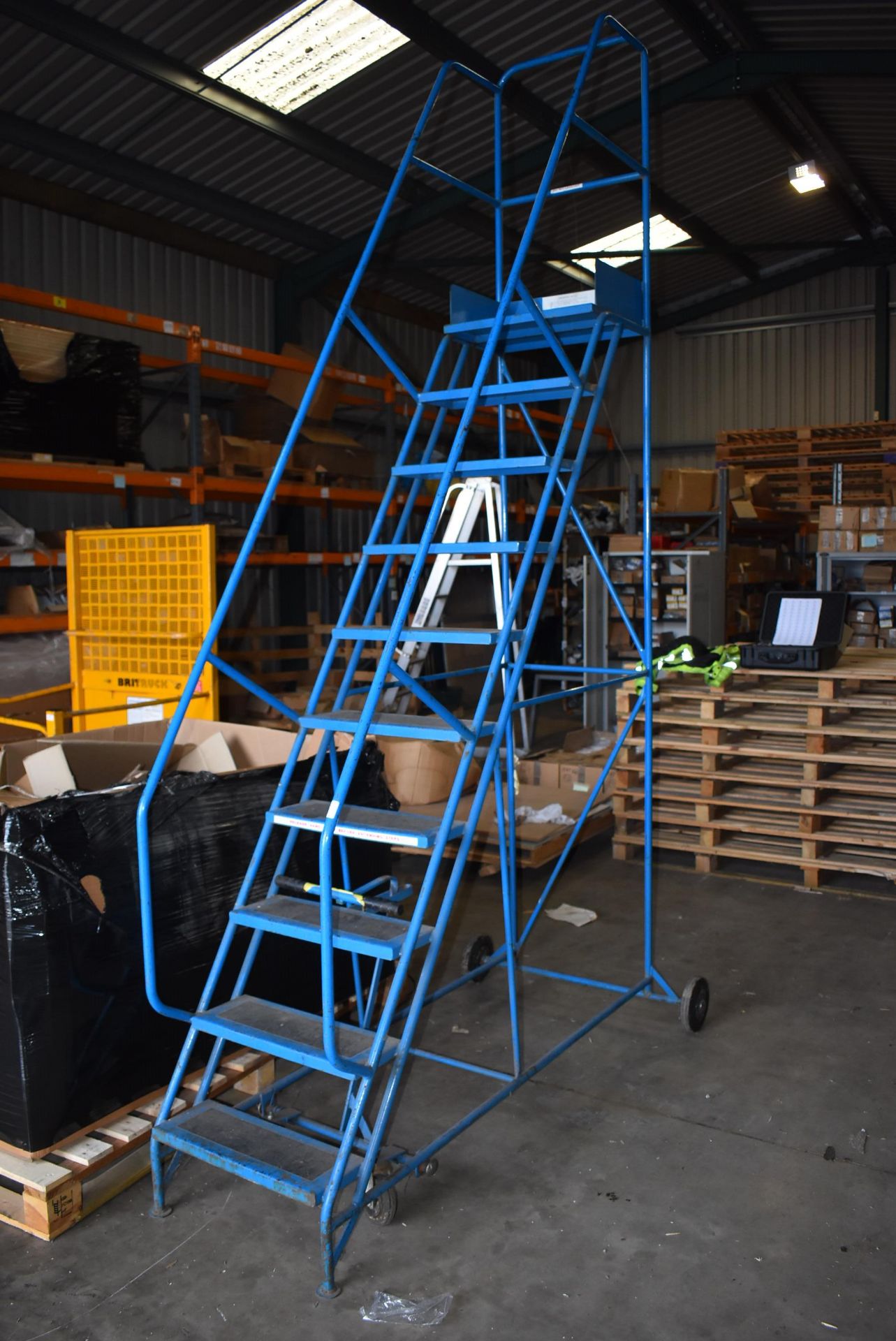 *Aluminium Nine Tread Warehouse Steps