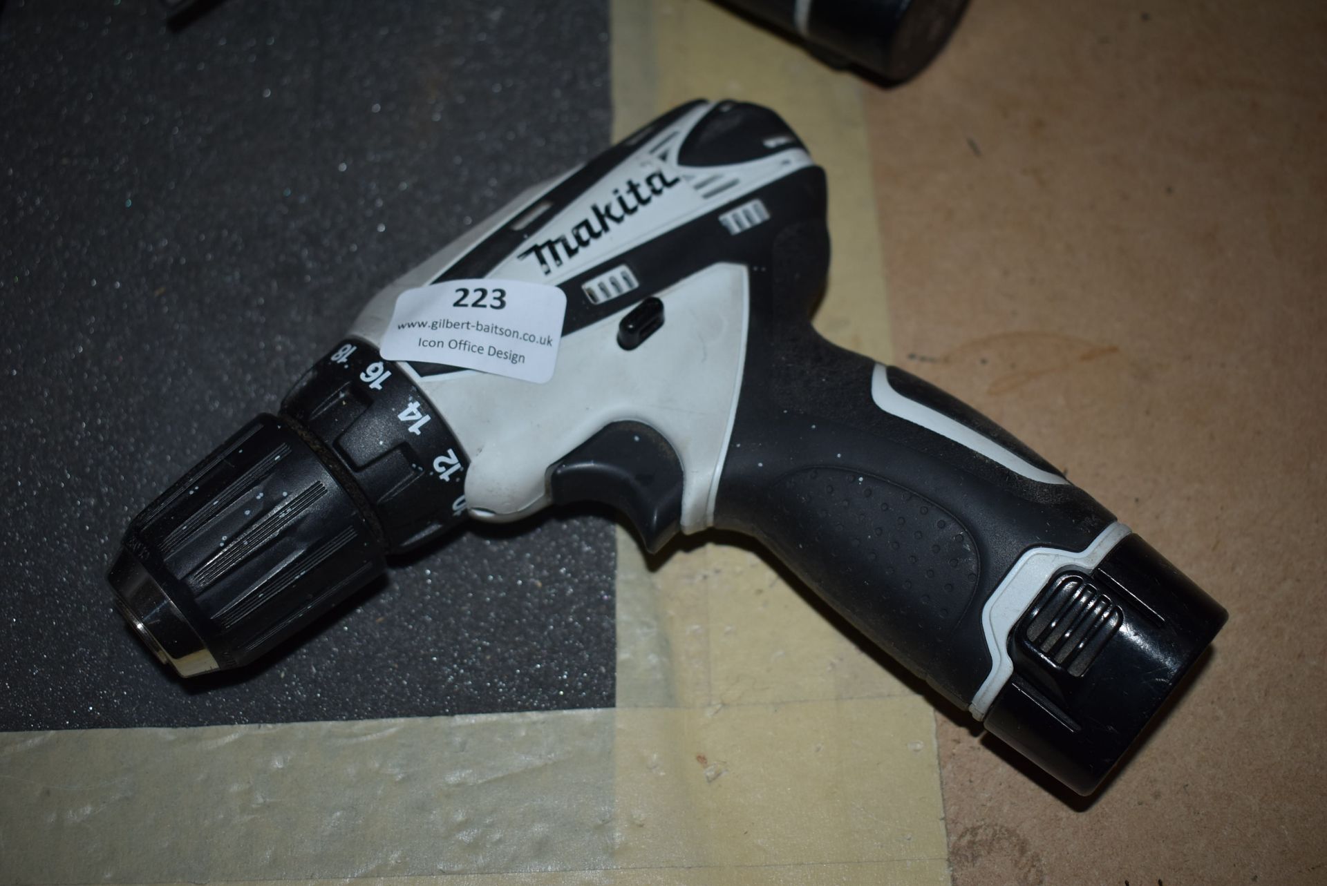 *Makita DF330D 10mm Cordless Drill