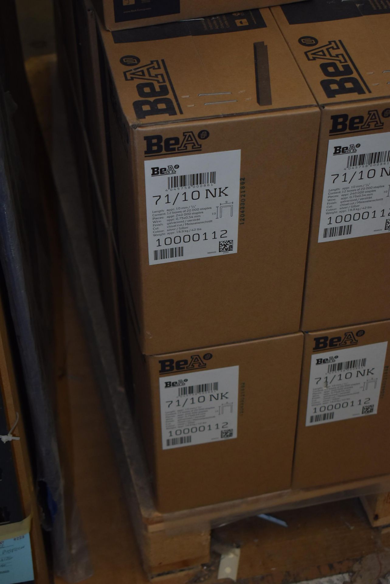 *Two Boxes of ~240000 BEA 71/MK Staples