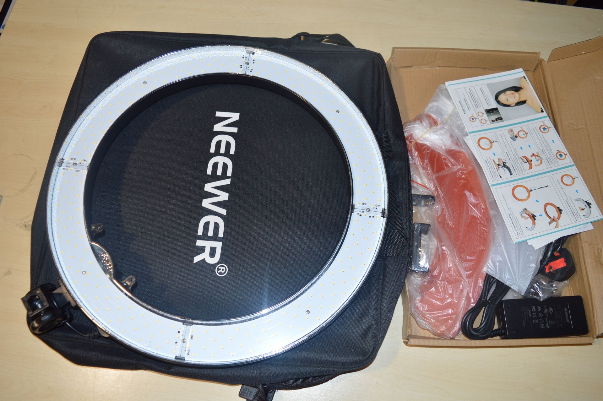 *Meewer LED Halo Light (no stand)