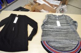*2x Assorted Women’s Jumpers Size: 1 x 12 1 x M/L