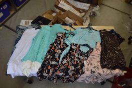 *Assorted Women’s Dresses Size: 22