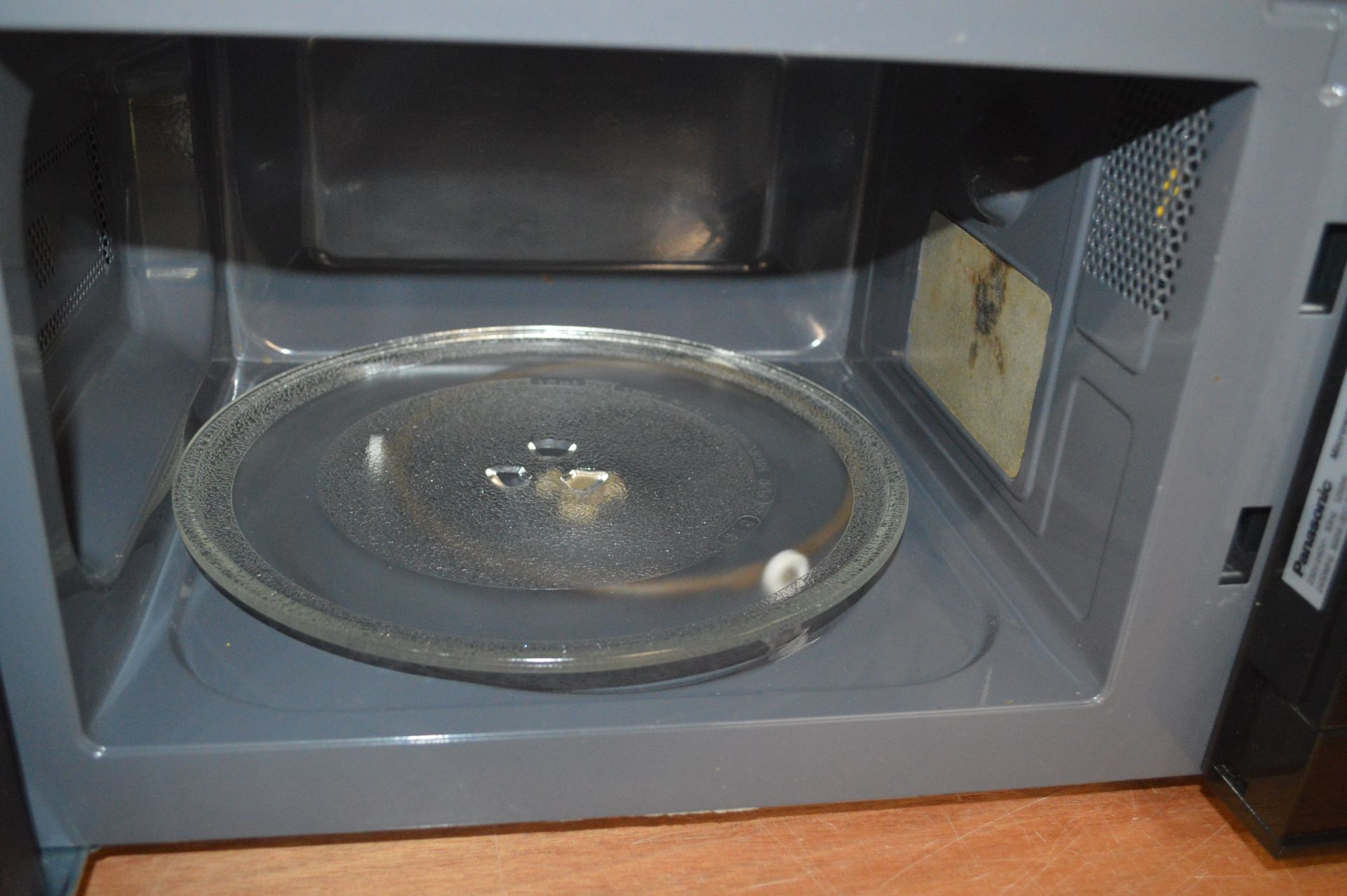 *Panasonic Solo Microwave Oven - Image 2 of 2