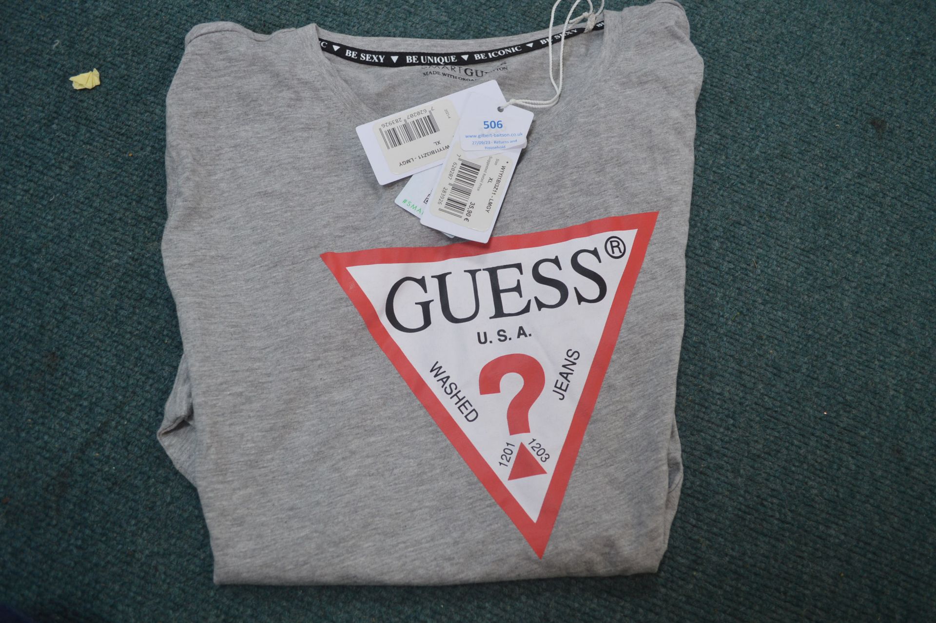 *Guess XL T-Shirt