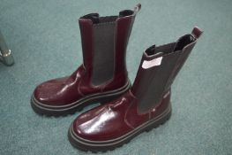 Pair of New Italian Boots Size: 5