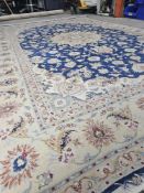 * Persian Tabriz - 100% new wool, made in Iran (Islamic Rep) - 3.07m x 2.08m