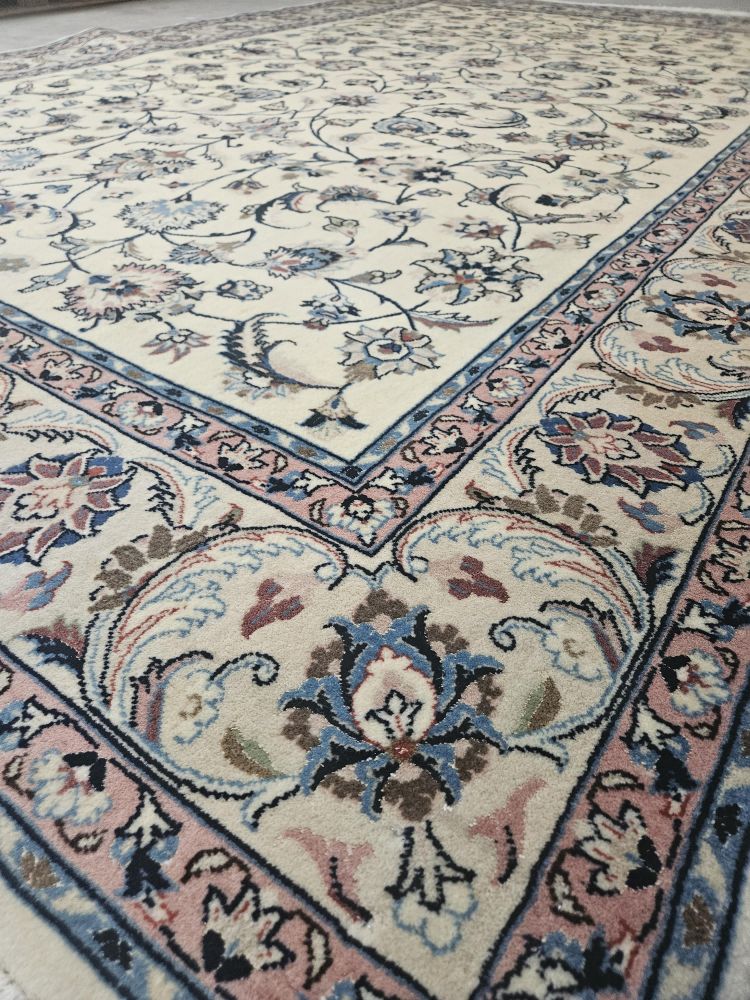 8565 - Exquisite collection of genuine premium rugs - Persian Tabriz, Mahi, Vintage and Turkish