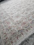 * Persian Tabriz - 100% new wool, made in Iraan (Islamic Rep) - 2.1m x 2.1m