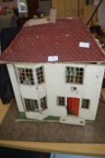 Vintage Dollhouse (requiring modernisation)