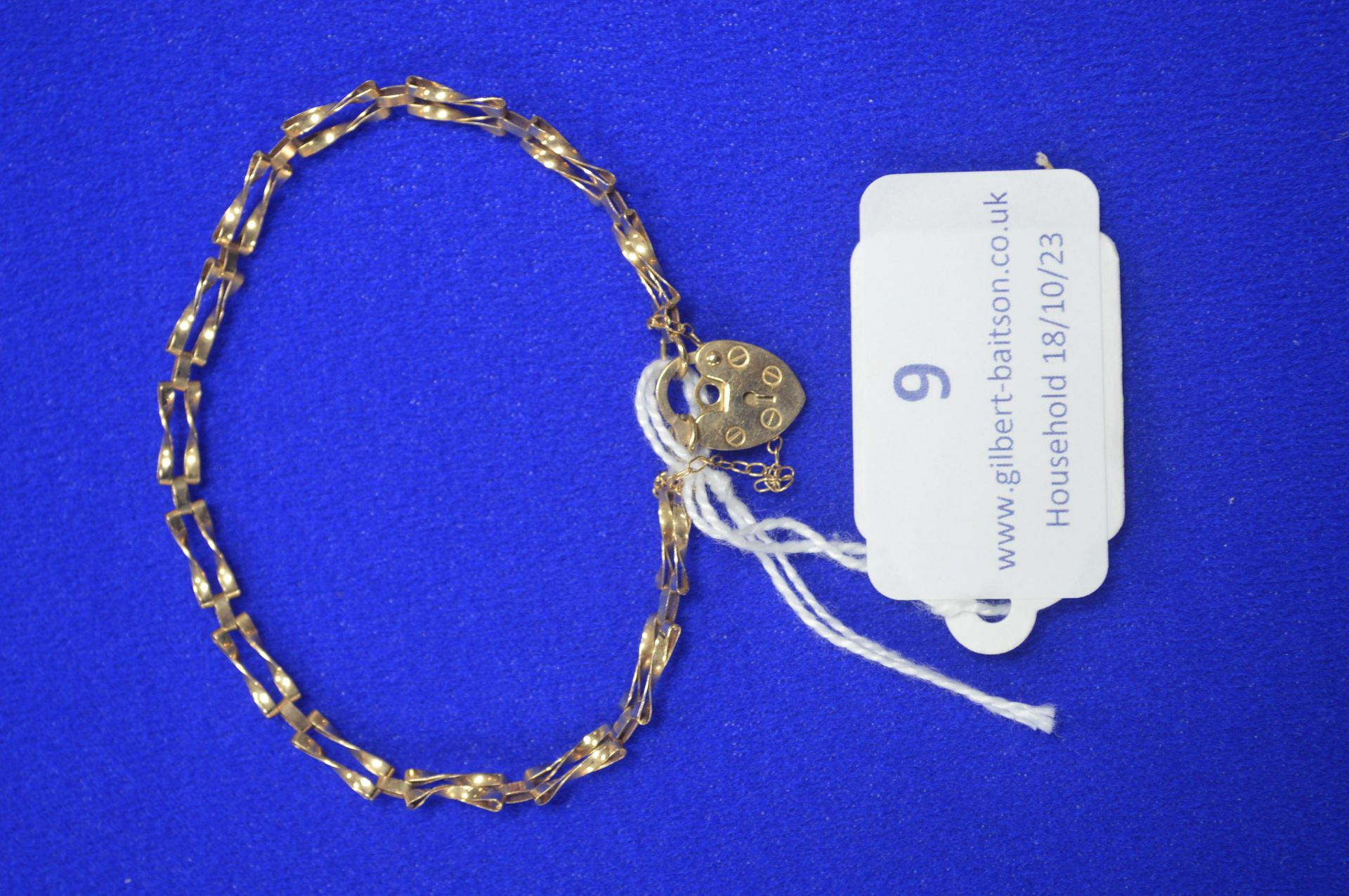 9ct Gold Bracelet with Locket 2.4g