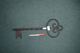 Oversized Key Key Rack
