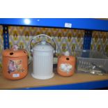 Kitchenware Including Onion and Garlic Storage Jar