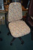 Office Swivel Chair with Multicoloured Fabric