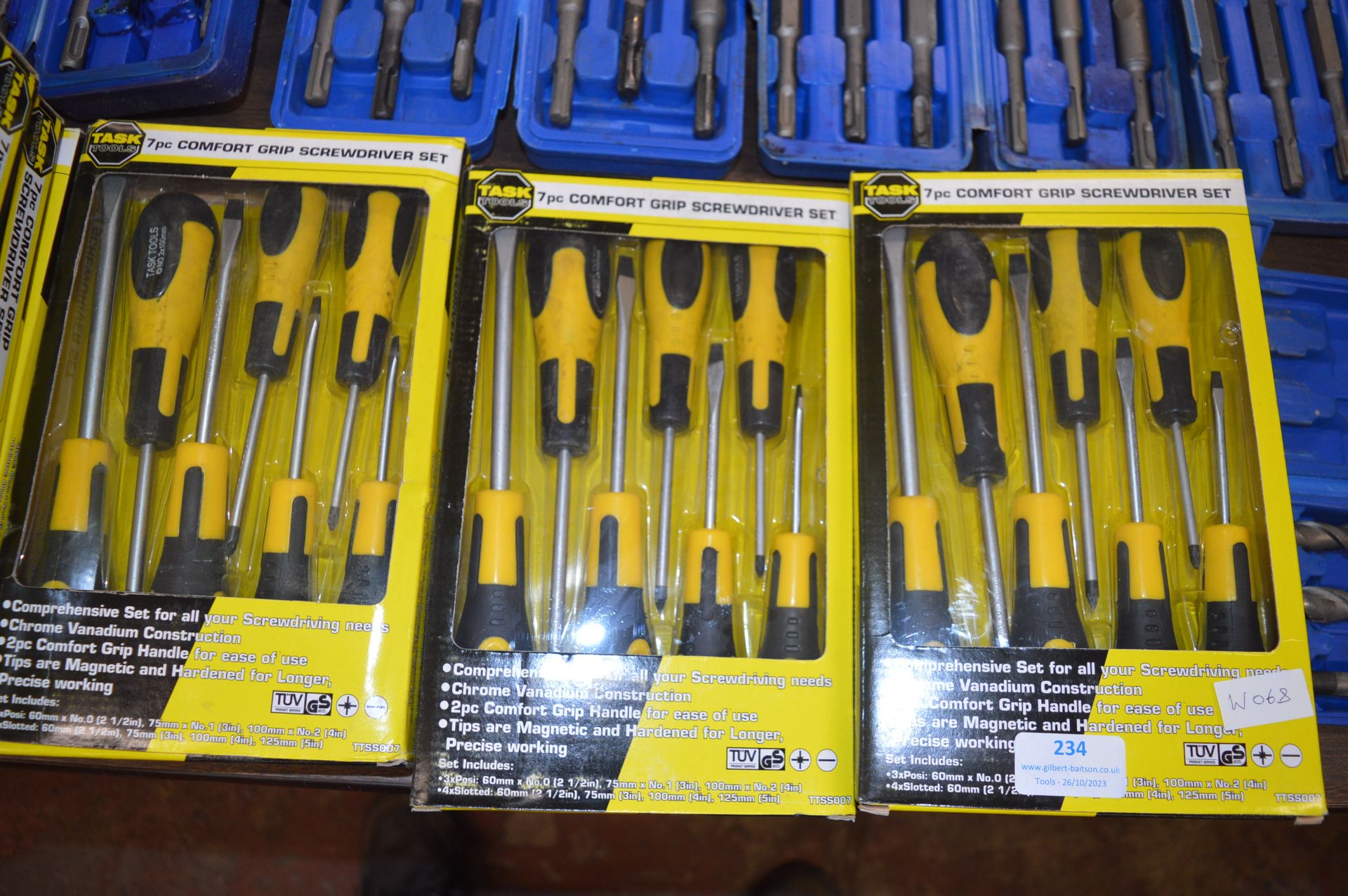 Three Task Tool 7pc Comfort Grip Screwdriver Sets