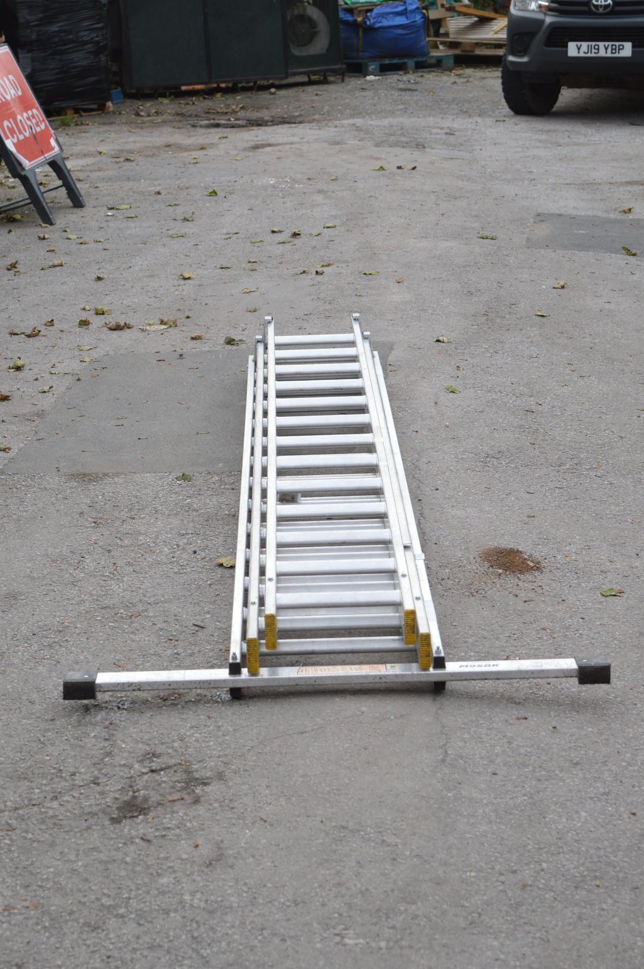 *Thirteen Rung 3.5m-7m Extending Ladder - Image 2 of 3