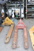 Red 2000kg Pallet Truck