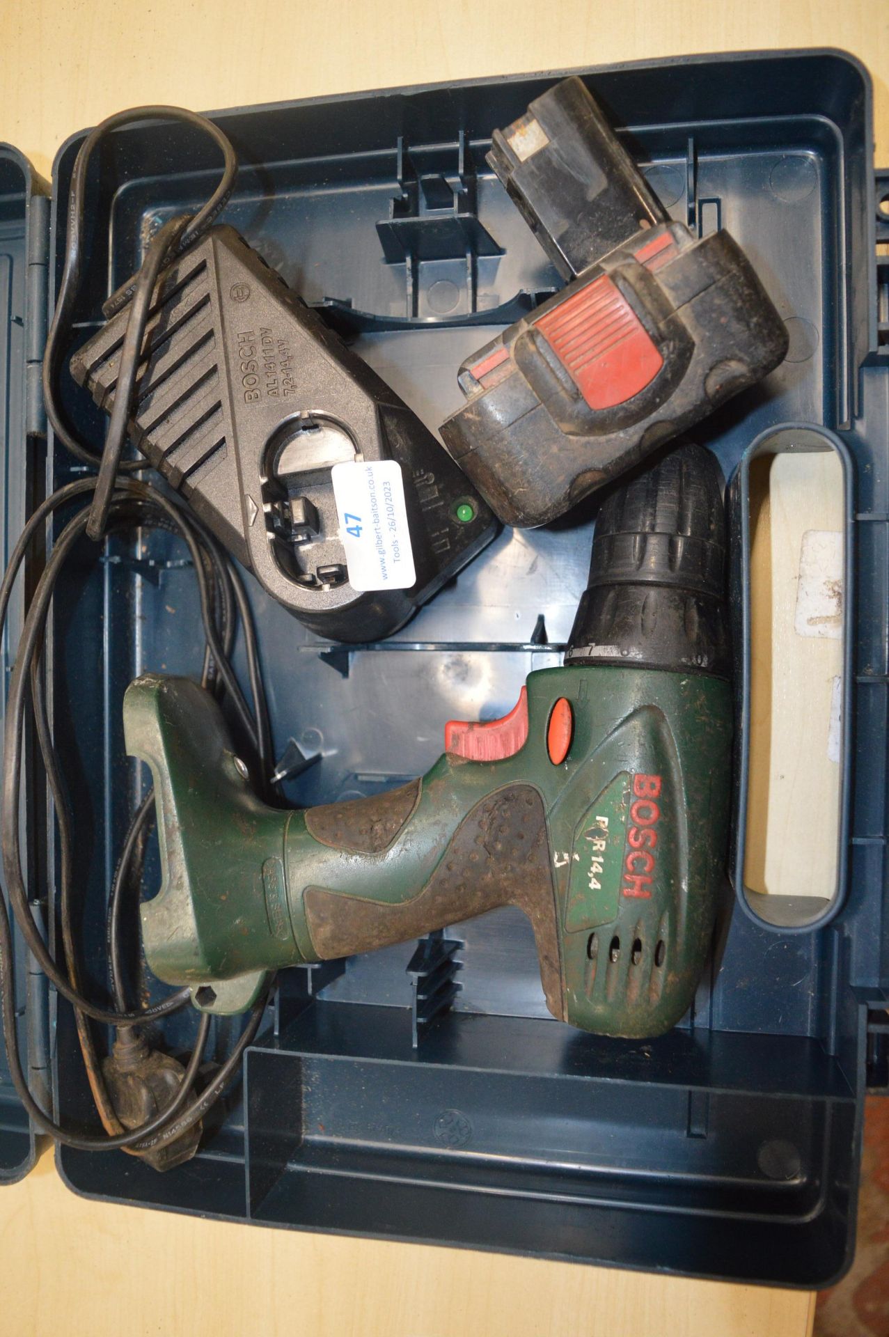 *Bosch Drill with Battery, Charger, and Case
