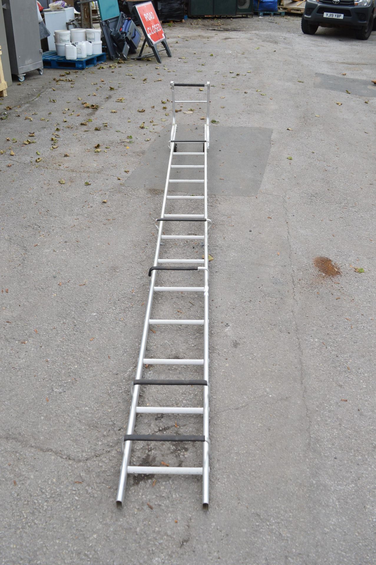 *4m Roof Ladders