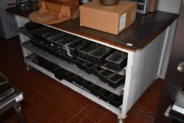 *Baker’s Preparation Counter with Steel Top 100x175cm