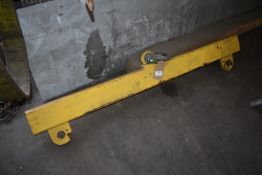*1m Lifting Beam with Centre Shackle