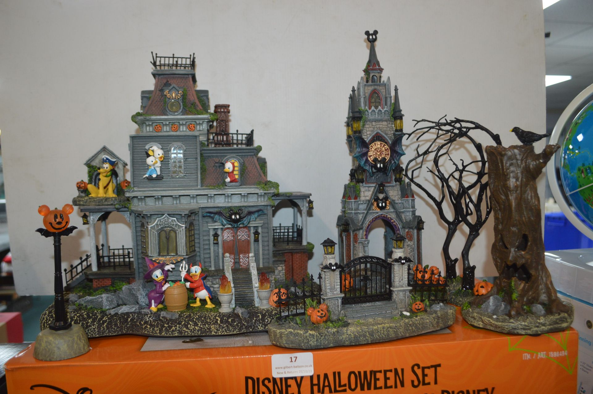 *Disney LED Halloween Set - Image 2 of 3
