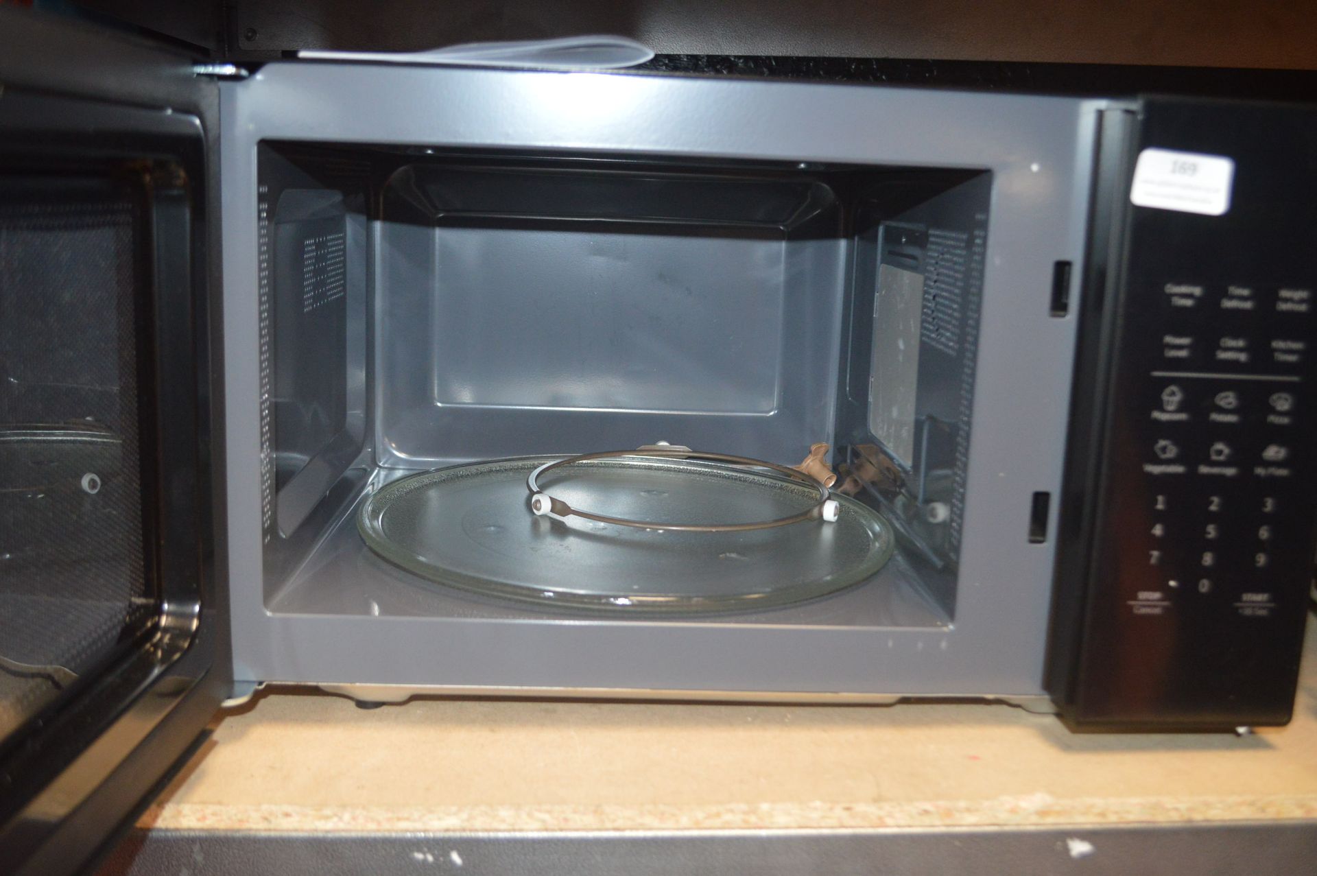 *Hisense Microwave - Image 2 of 2