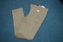 *Pair of Replay Men's Trousers Size: 32