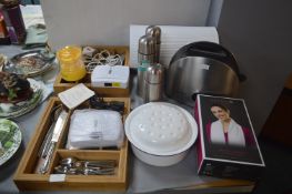 Kitchenware Including Bosch Toaster, Cutlery Drawe