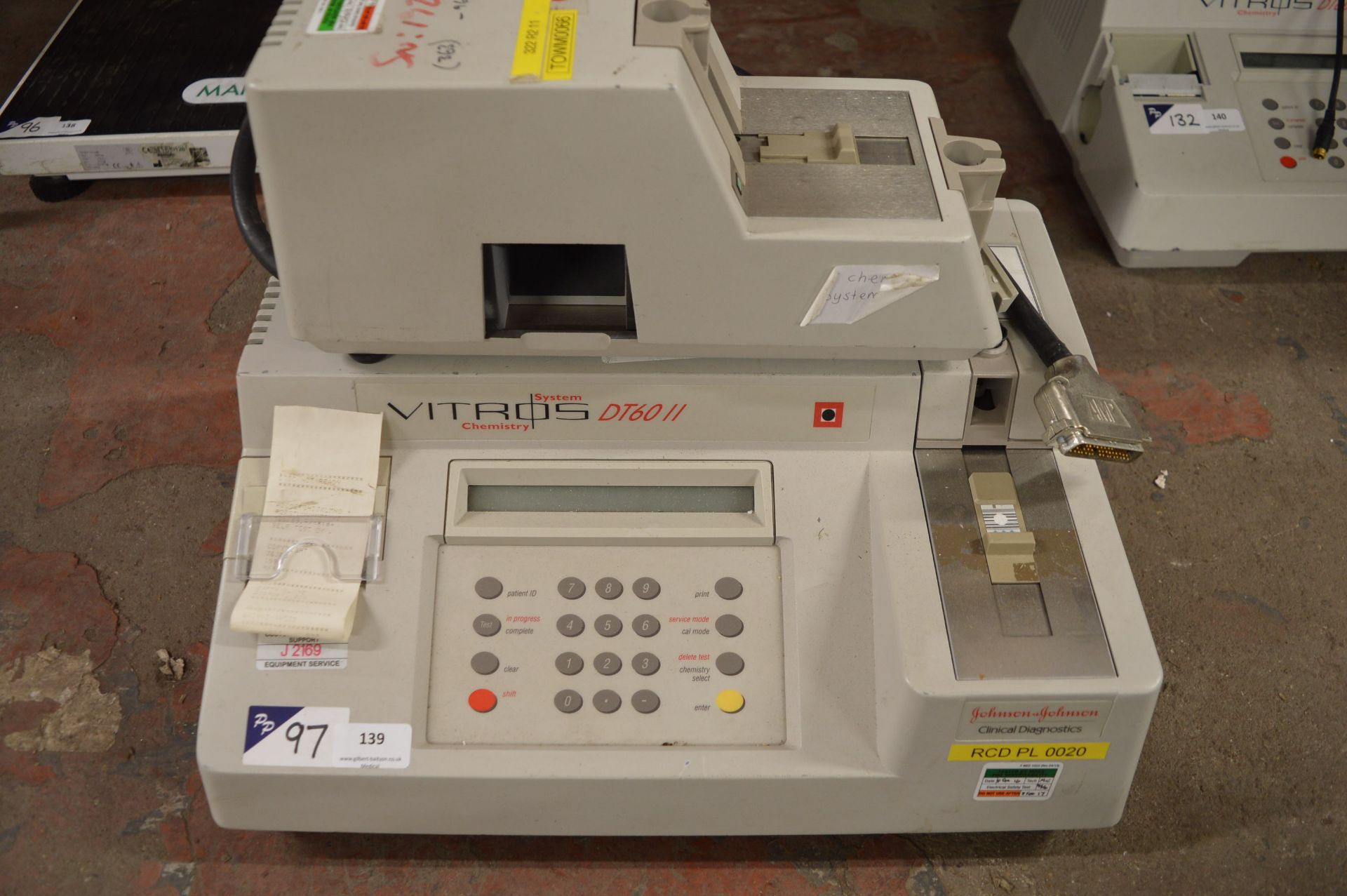 * Ortho-Clinical Diagnostics DT60 II, DTE II vitros chemistry analyser & module - Image 2 of 3