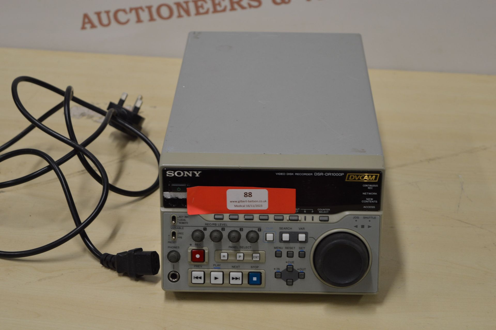 * Sony DSR-DR1000P video disc recorder