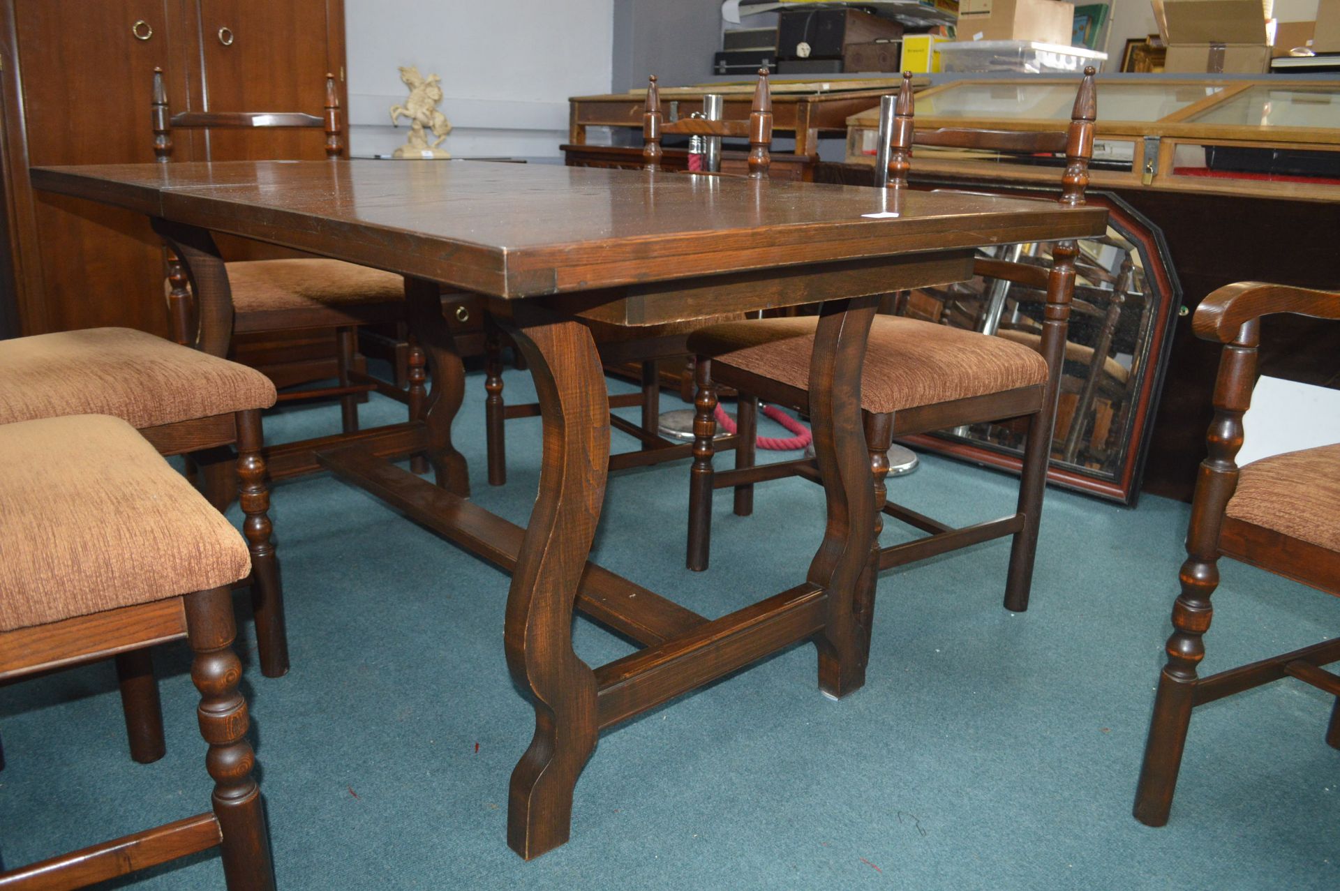 Oak Extending Dining Table - Image 2 of 2