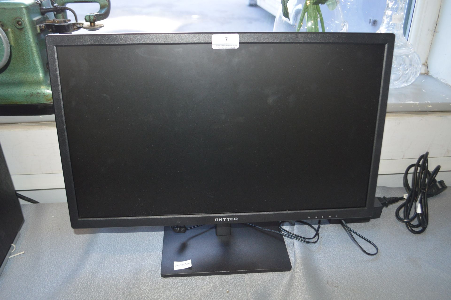 *Antteq 21" LED Monitor