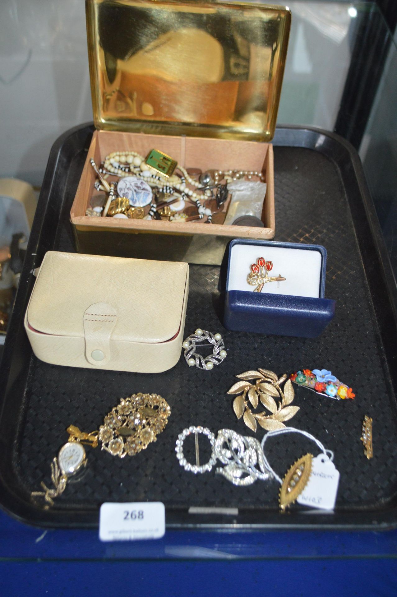 Vintage Costume Jewellery, Brooches, etc. Includin