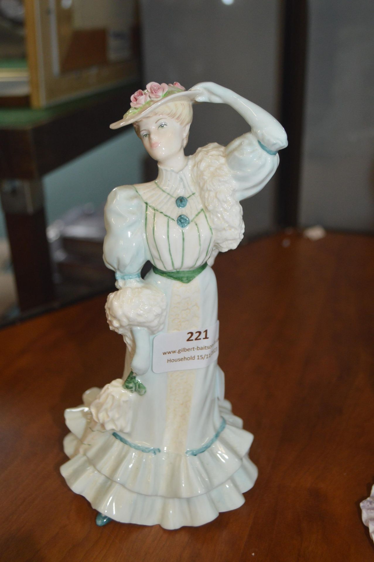 Coalport Golden Age Figurine Beatrice at the Garde