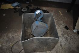 *Lloyds British No. AB/CB0525 1-ton Chain Block with 6m Drop