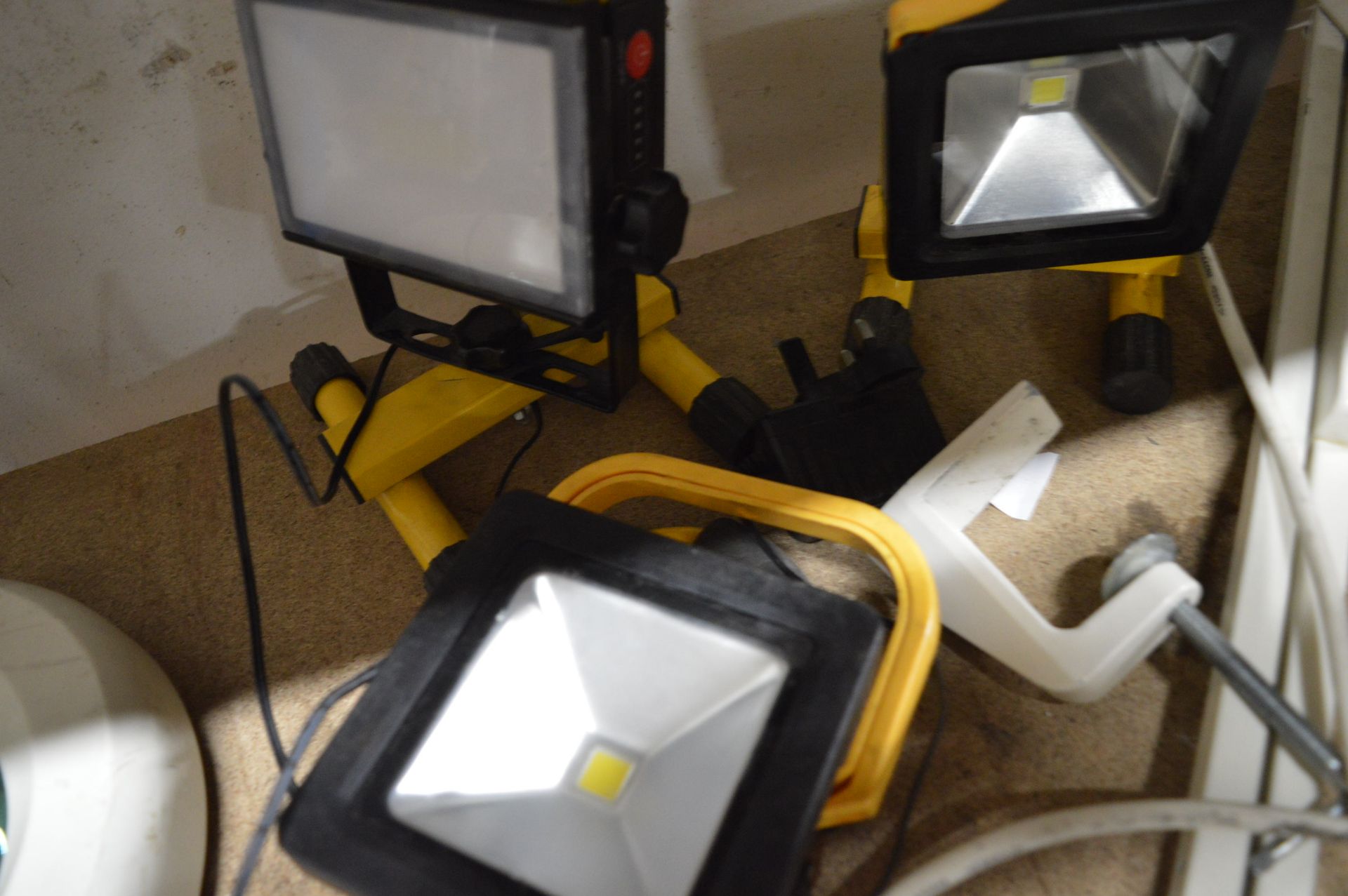 *Daylight Magnifying Light, and Three LED Work Lights - Image 2 of 2